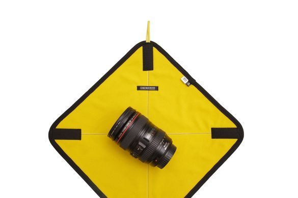 Чохол-обгортка LENS WRAP S Жовтий